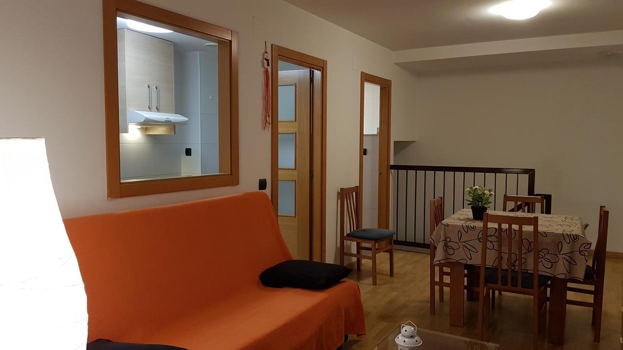 Apartamentos Puerta Muralla Teruel Exterior foto